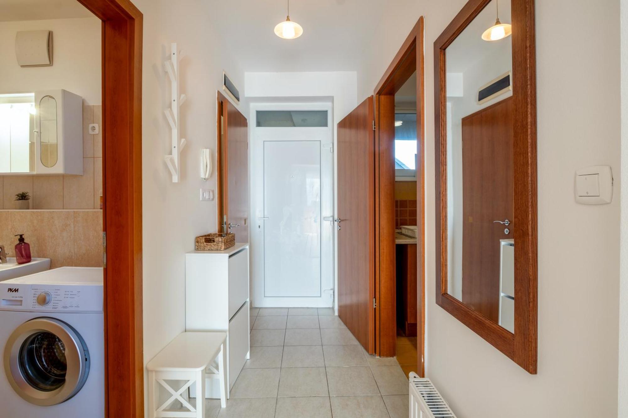 Myflat Club 218 Gold II Wellness Apartment Шиофок Экстерьер фото